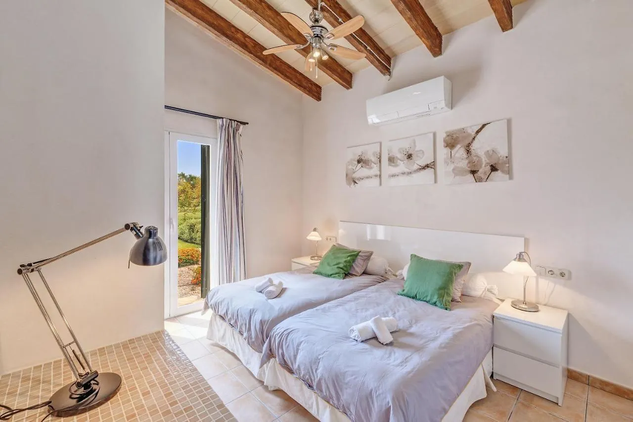 Son Pere Villa Campos