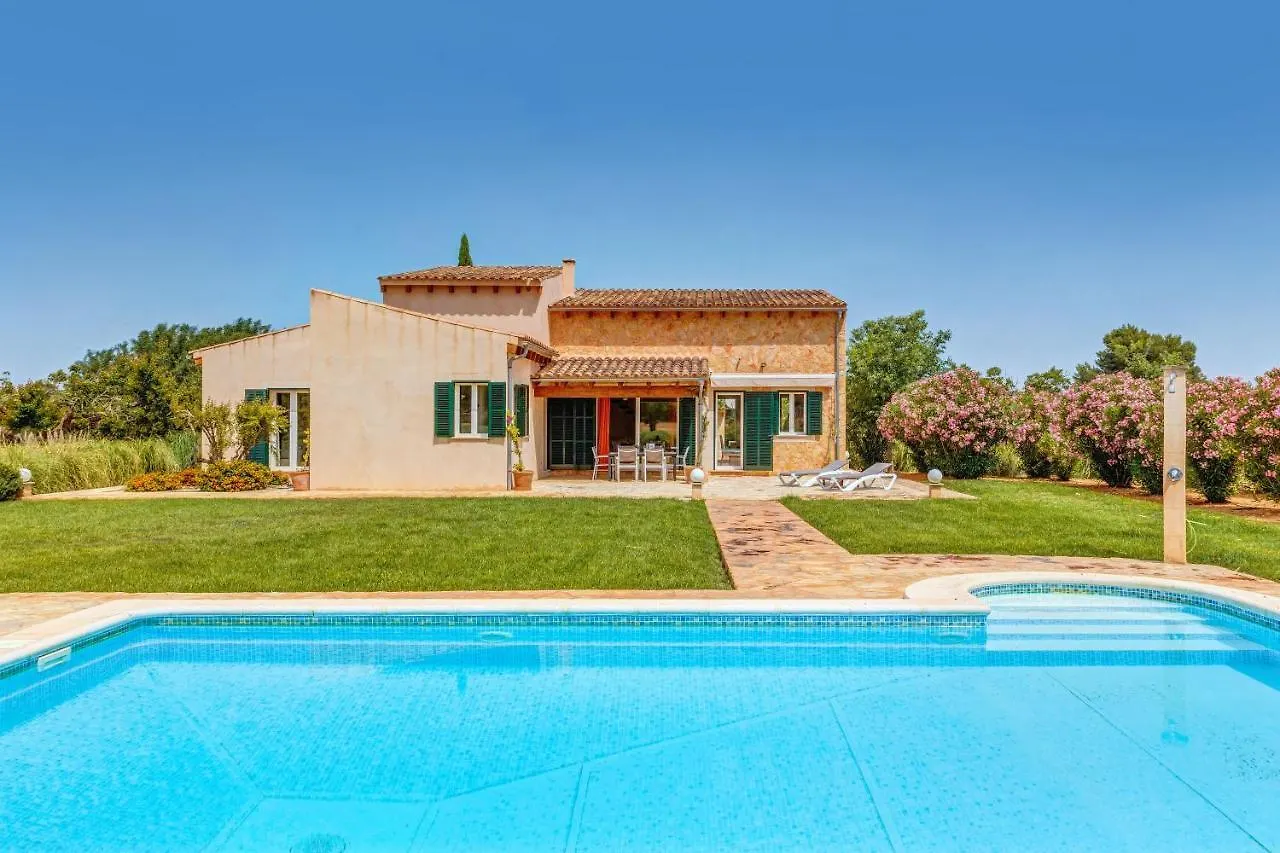 Son Pere Villa Campos